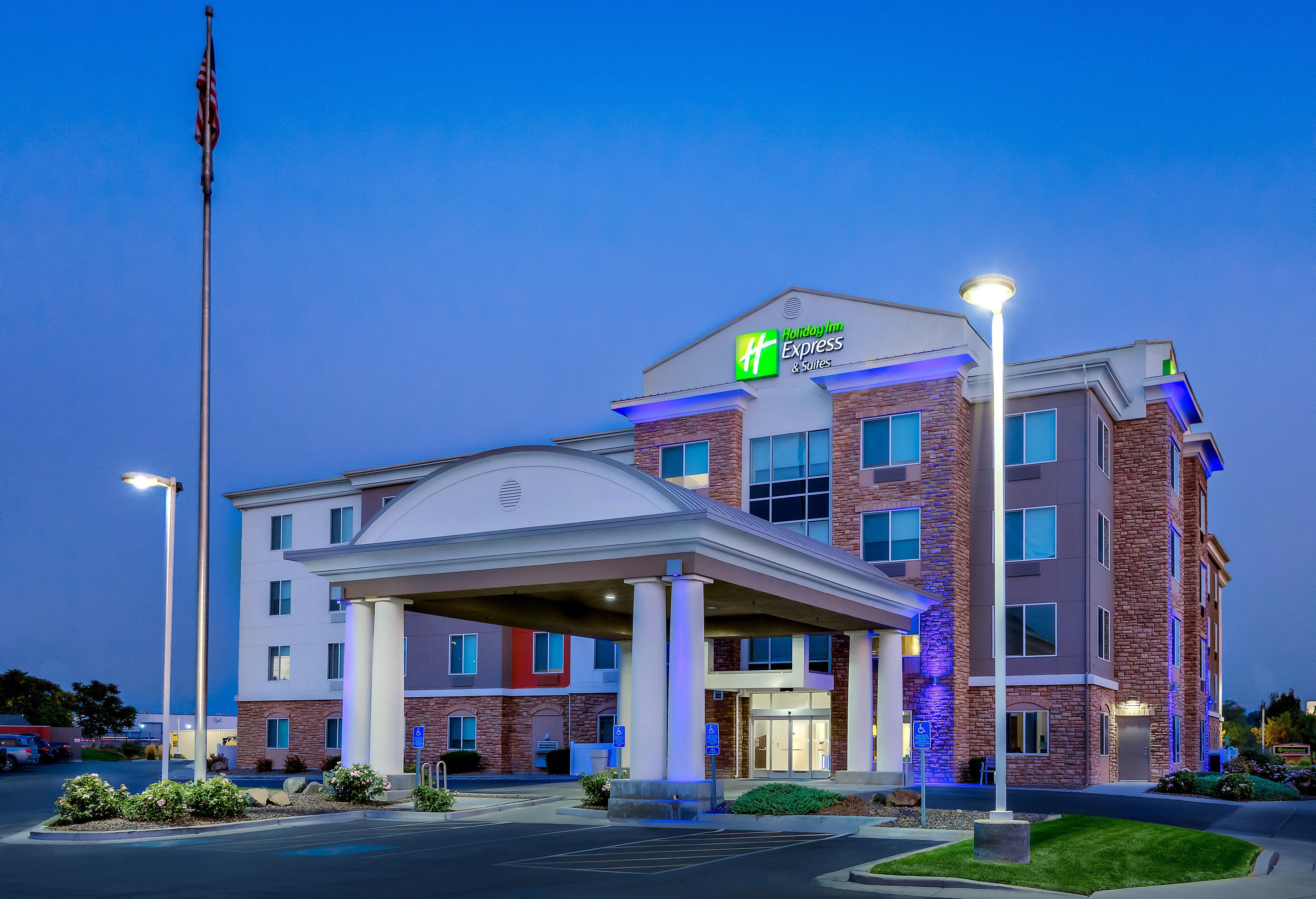 Holiday Inn Express Hotel & Suites Ontario By Ihg Экстерьер фото