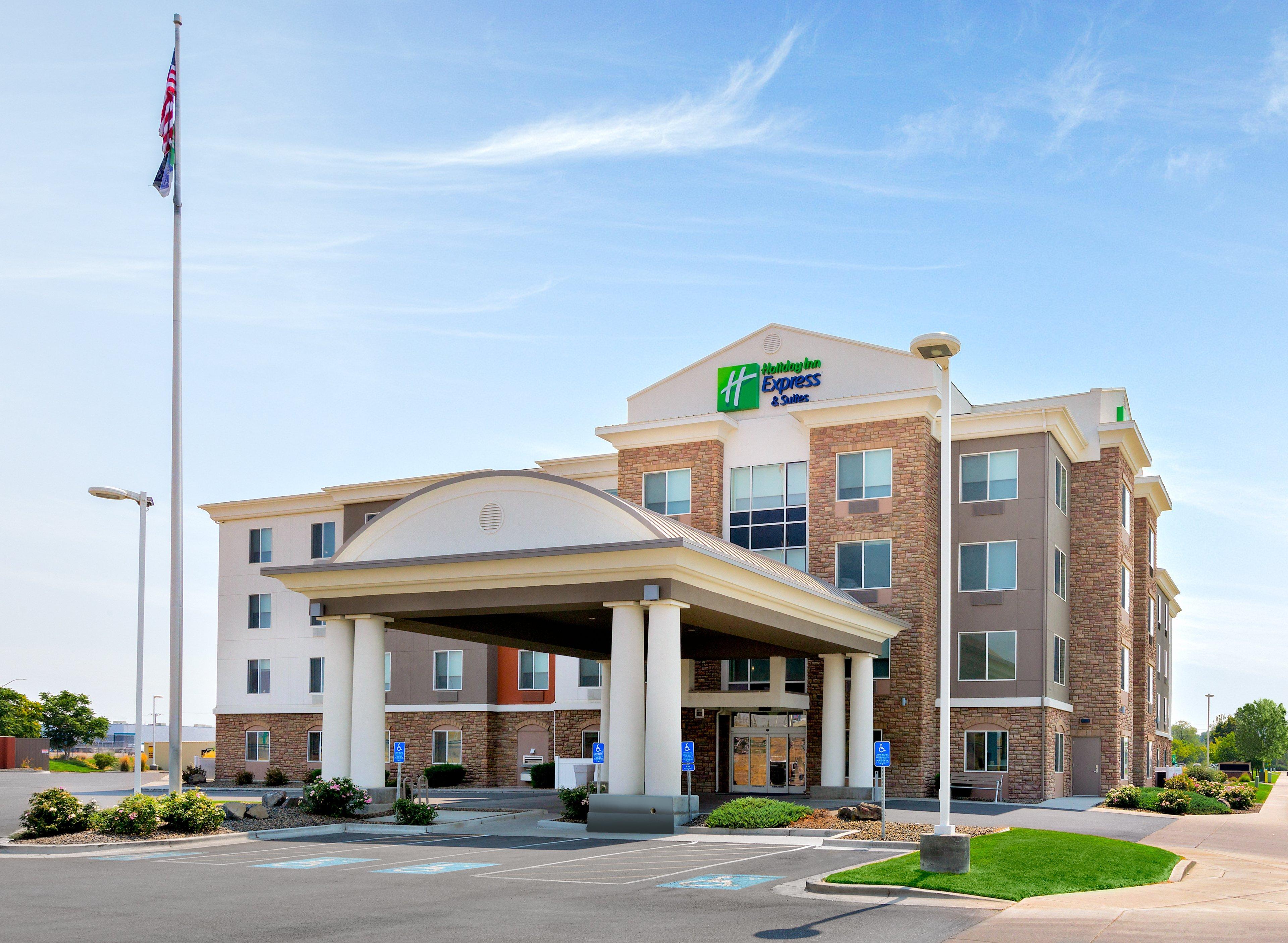 Holiday Inn Express Hotel & Suites Ontario By Ihg Экстерьер фото